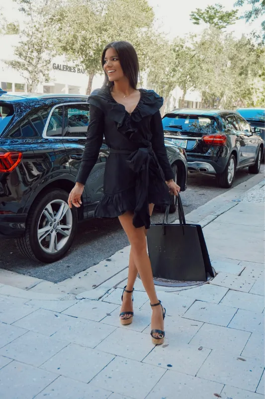 Amora Black Wedges