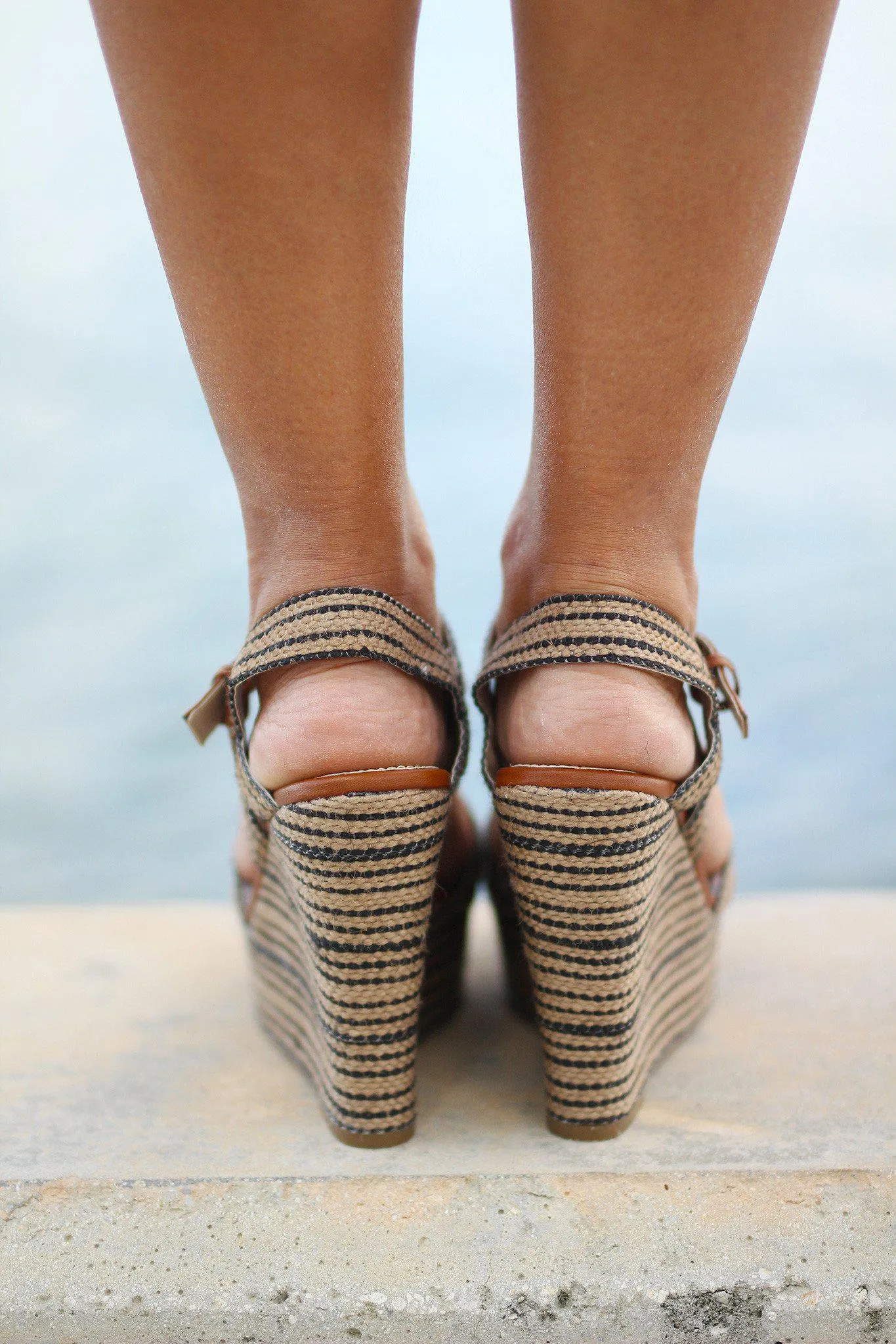 Black and Natural Wedges