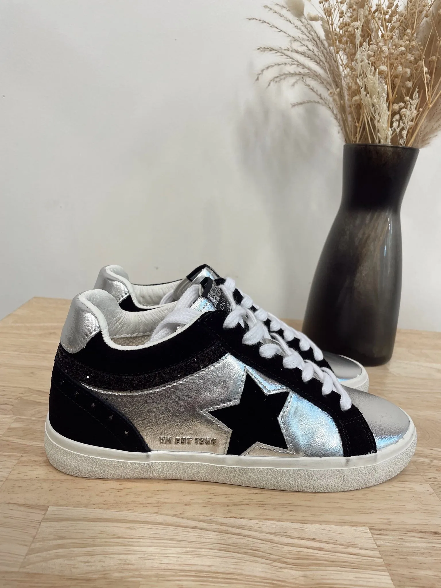 Bounce 18 Lowtop Sneaker By Vintage Havana