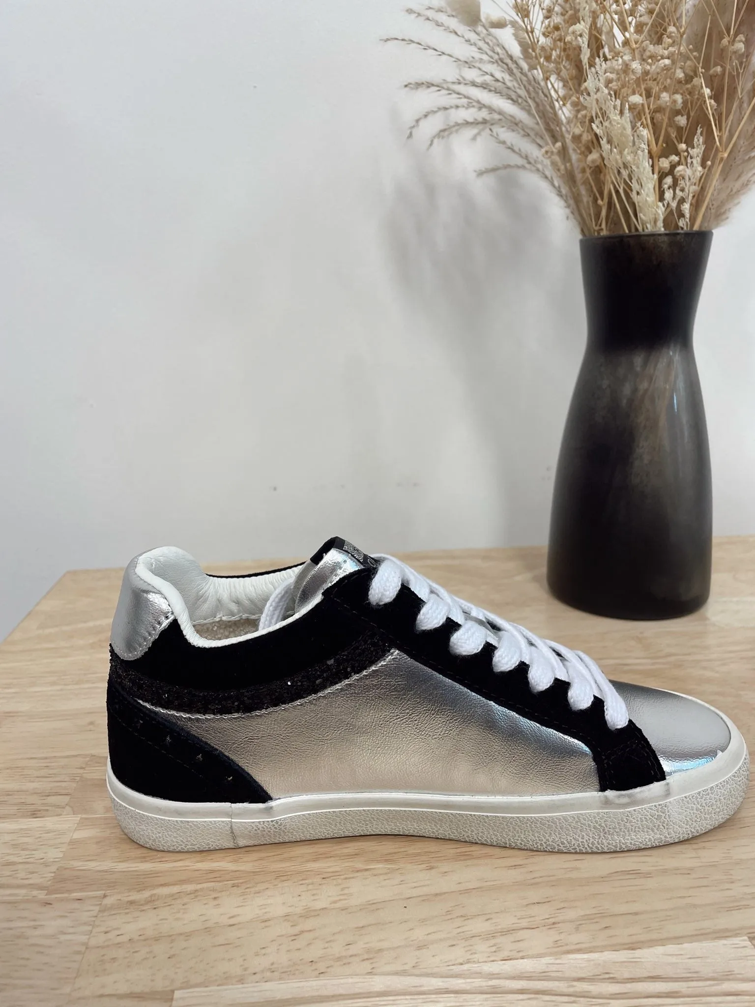 Bounce 18 Lowtop Sneaker By Vintage Havana
