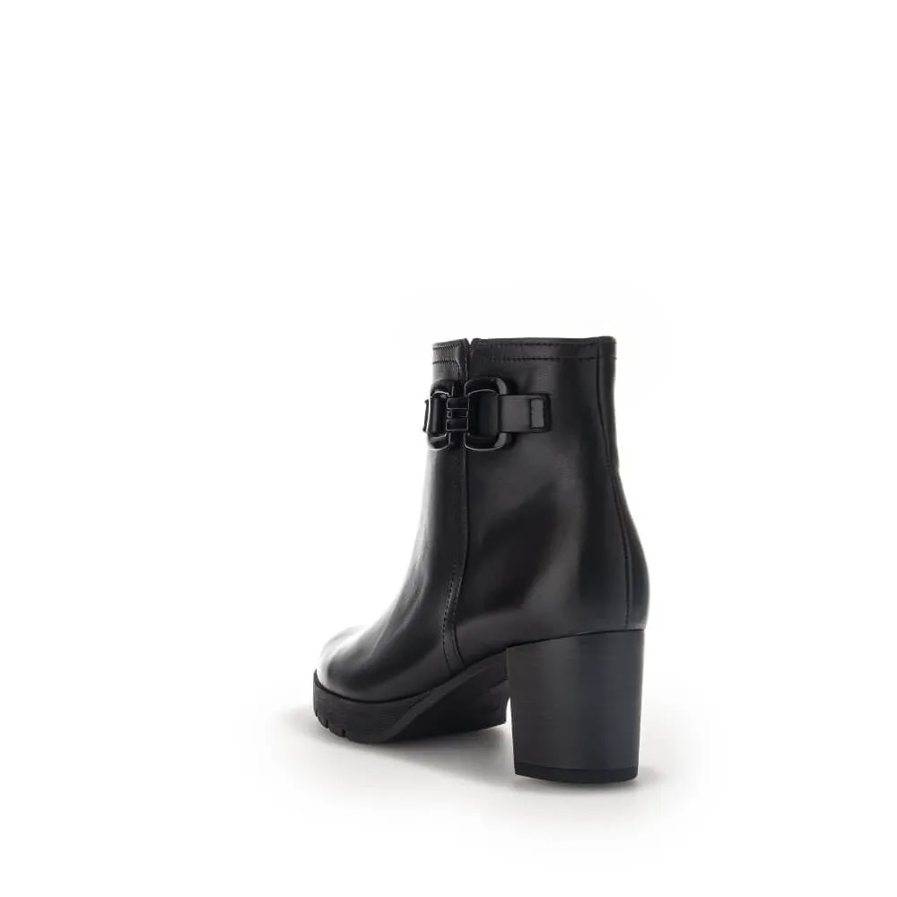 Esses Black Ankle Boots