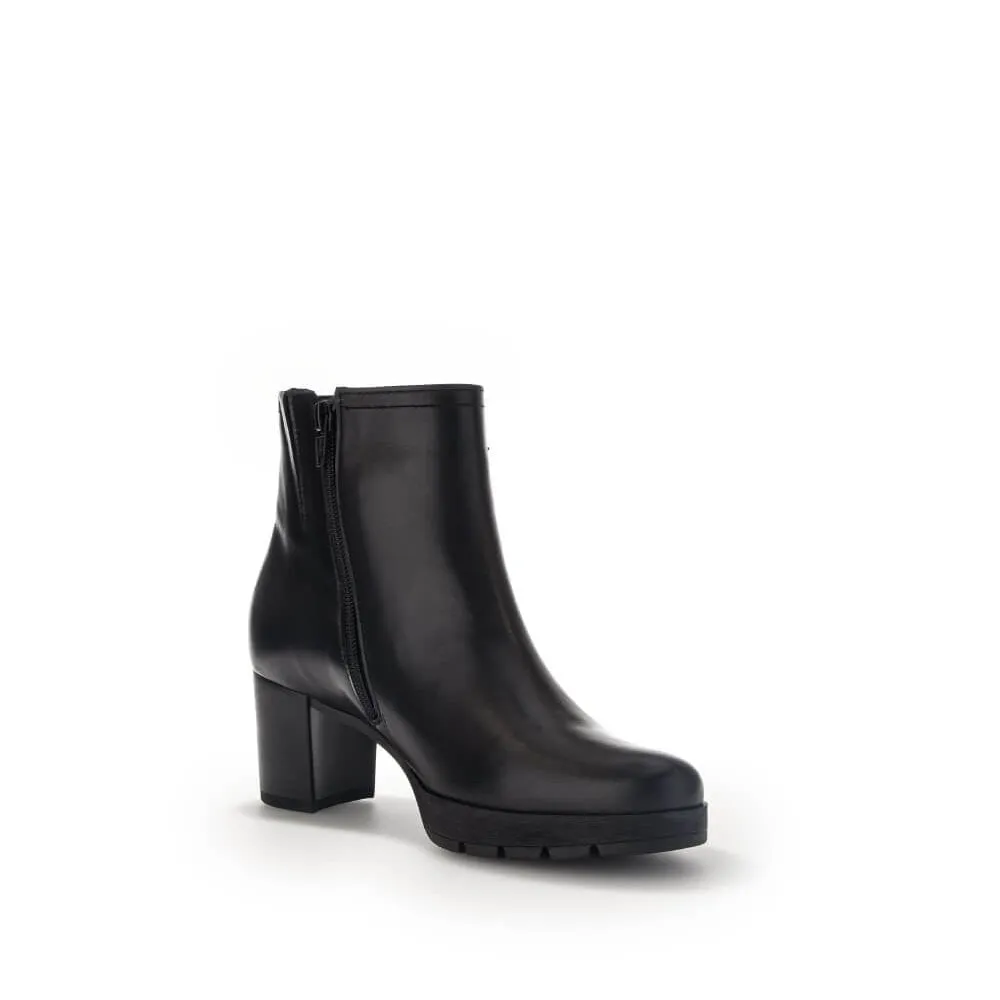 Esses Black Ankle Boots