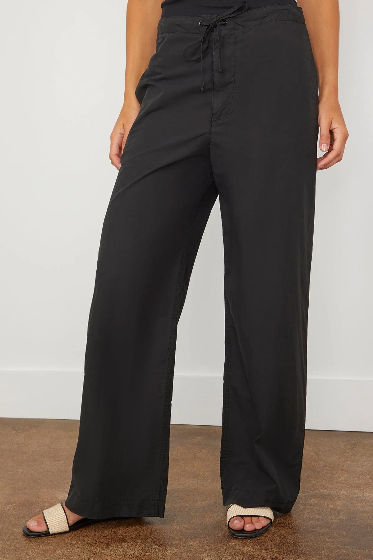 Kai Pant in Jet Black
