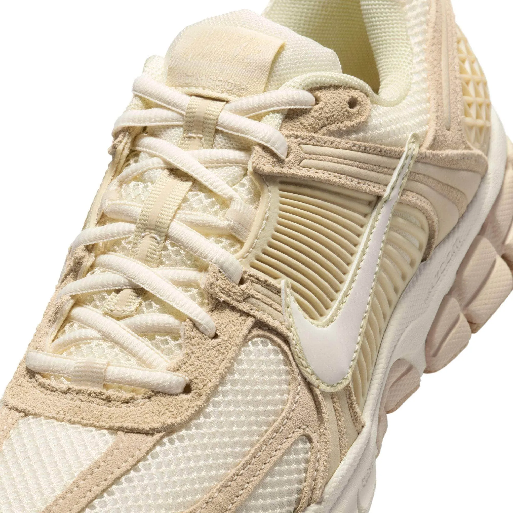Nike Zoom Vomero 5 "Beach Light Khaki" - Women's