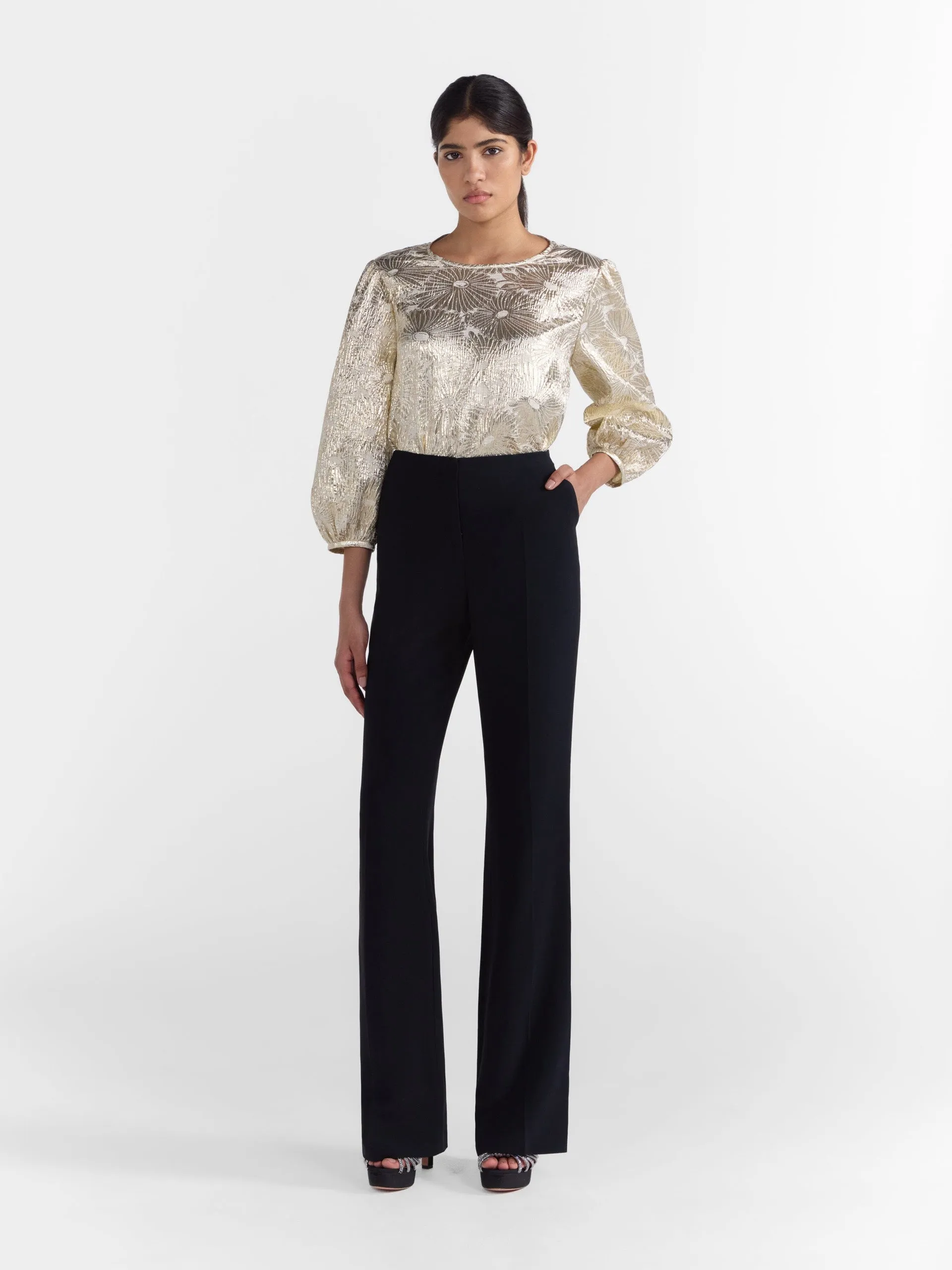 Ozzi top in pale gold