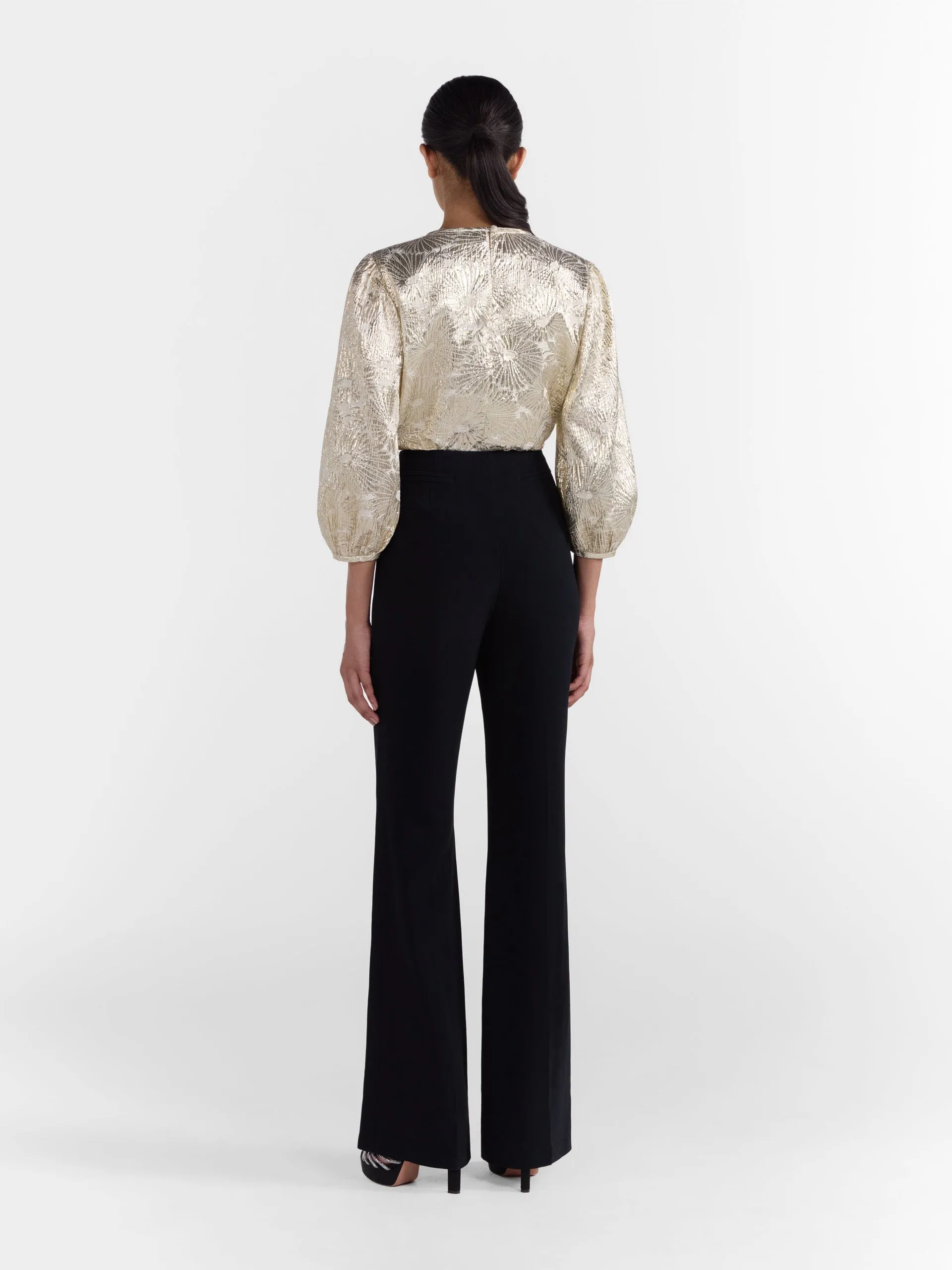Ozzi top in pale gold