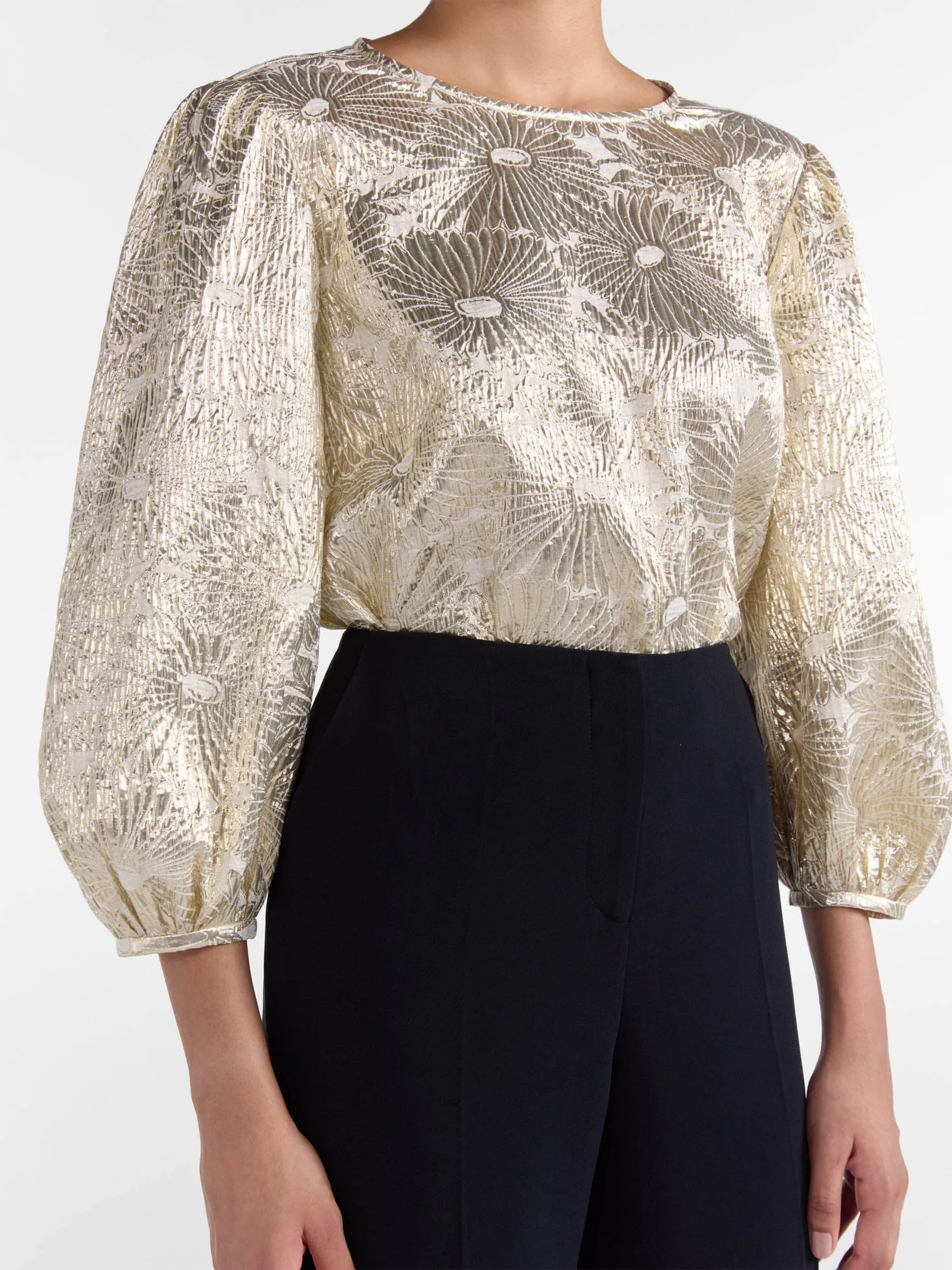 Ozzi top in pale gold