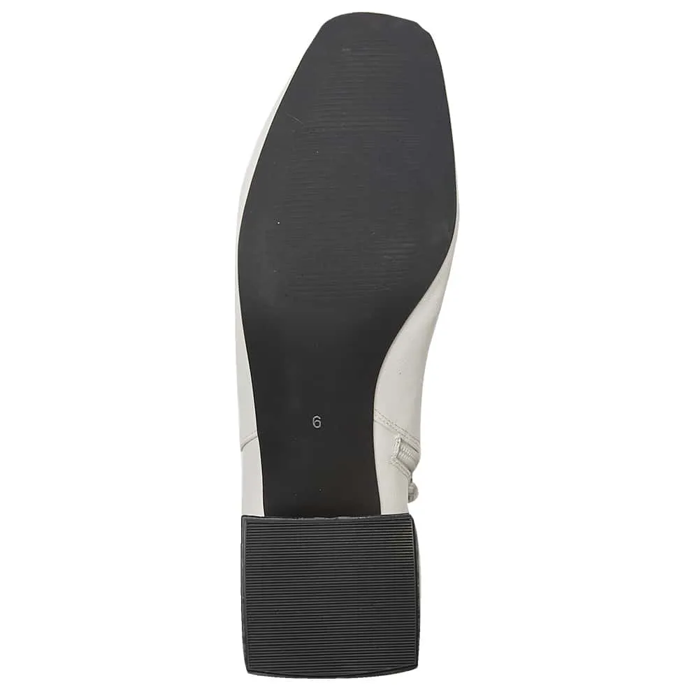 Taxi Boot in White Smooth