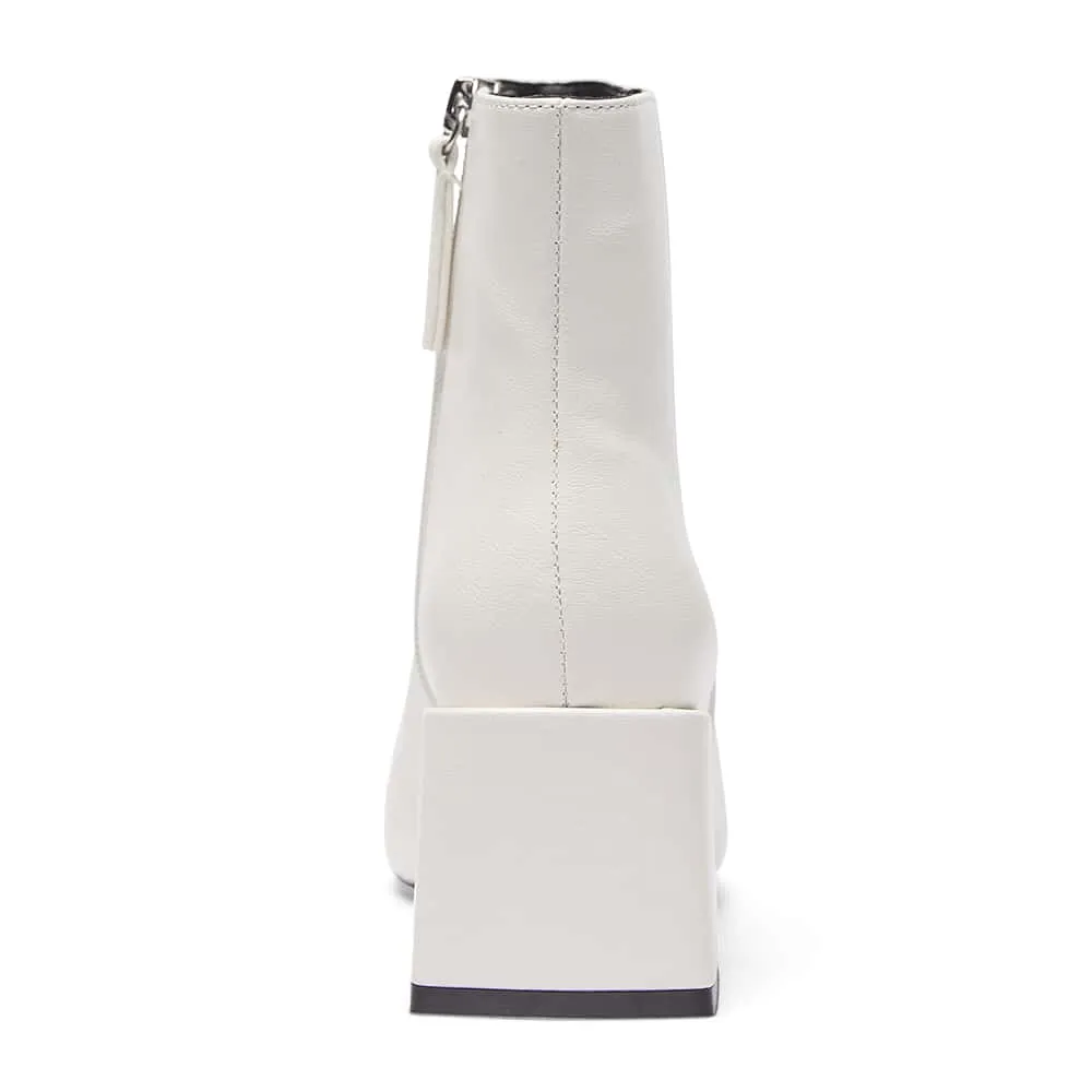 Taxi Boot in White Smooth