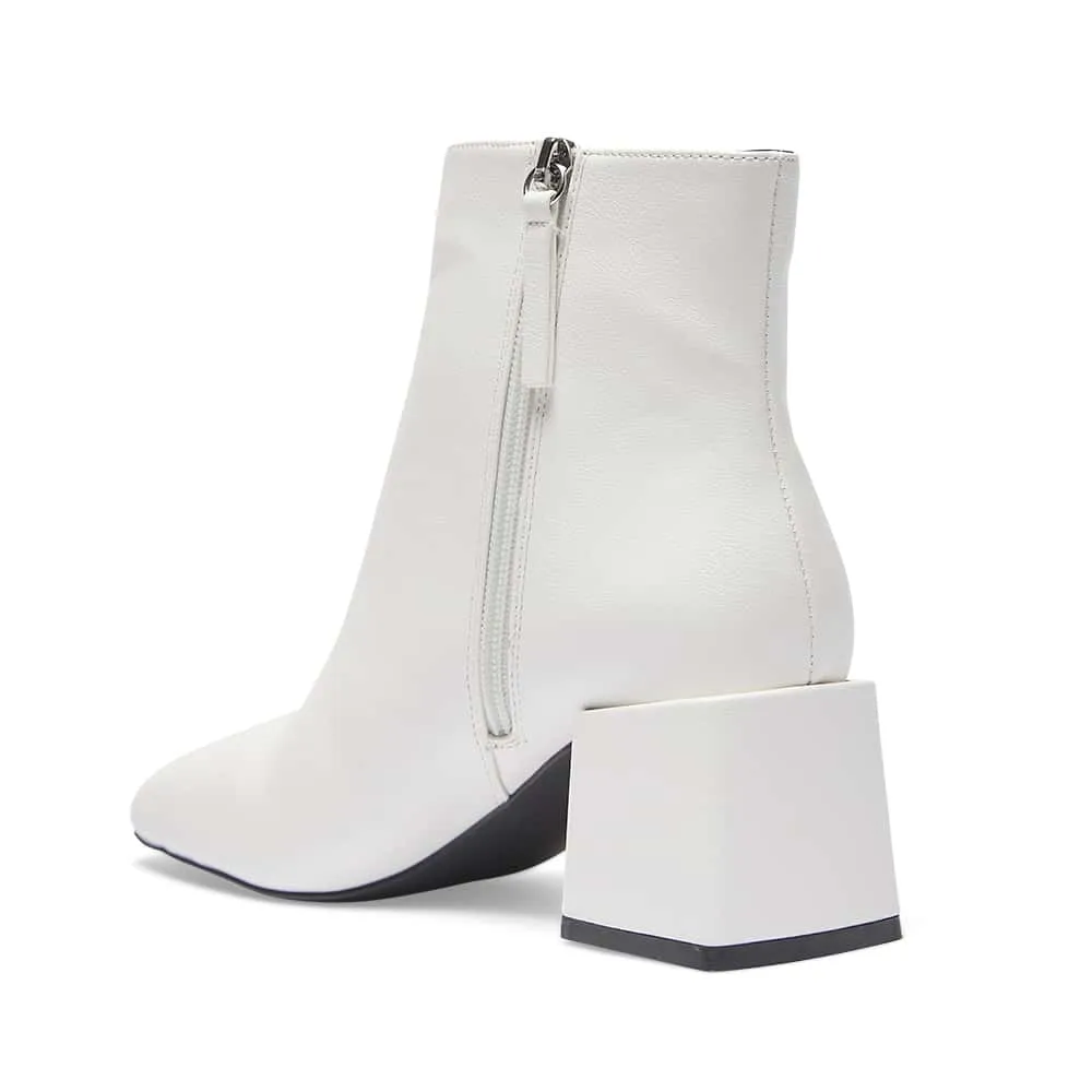 Taxi Boot in White Smooth