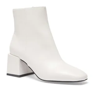 Taxi Boot in White Smooth