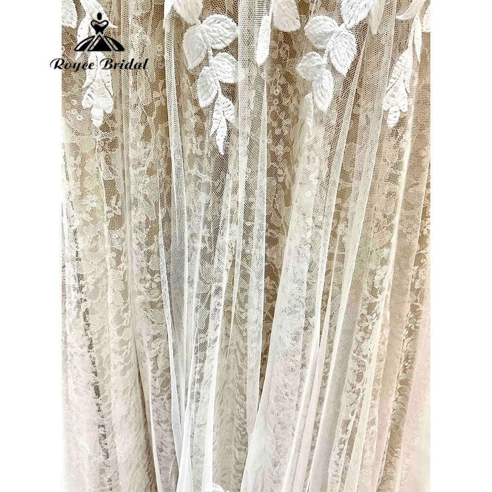 Vintage Plunging Lace Floral Champagne Open Back Boho Women Wedding Dress 2025 Bridal Gowns Spaghetti Straps abito da sposa Sexy