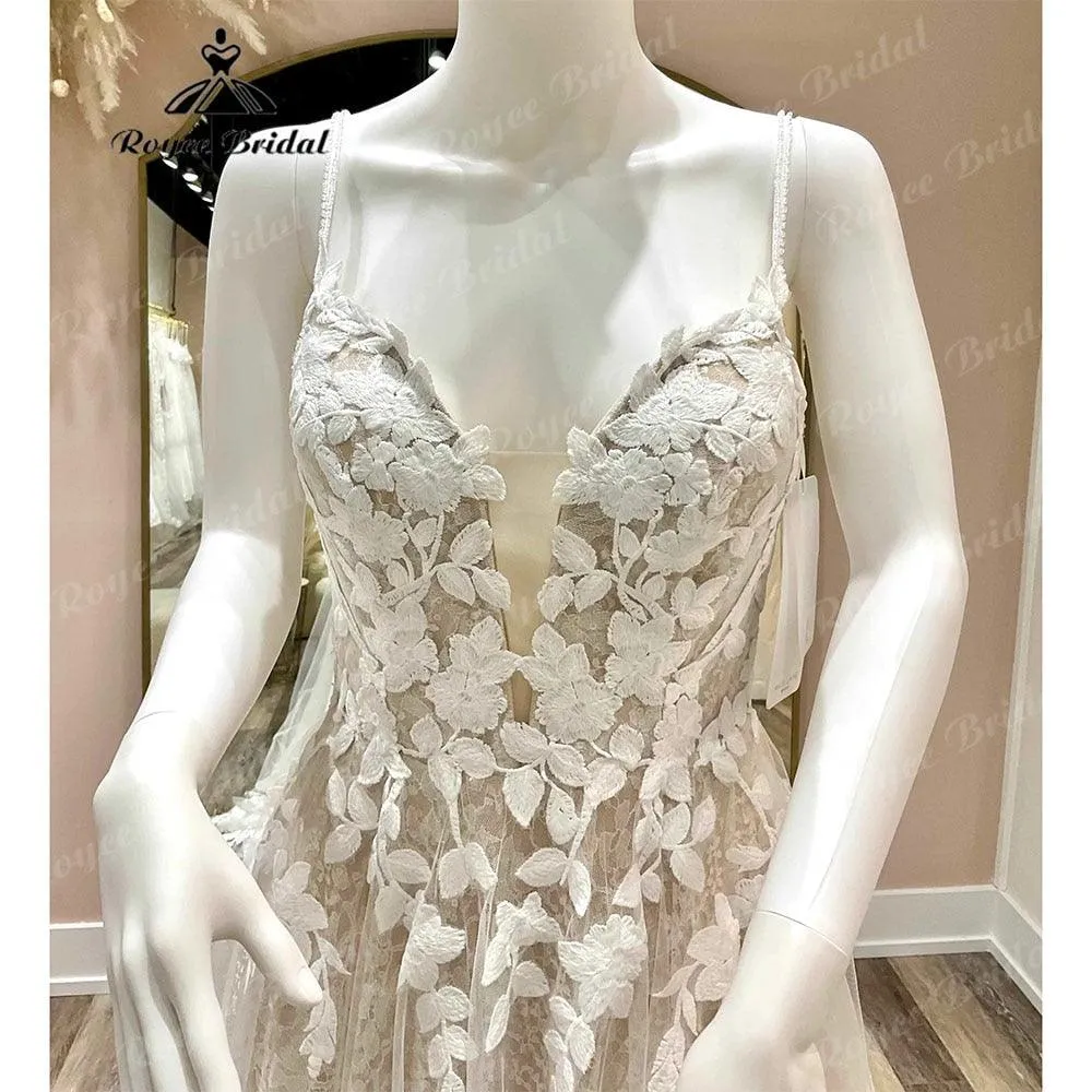 Vintage Plunging Lace Floral Champagne Open Back Boho Women Wedding Dress 2025 Bridal Gowns Spaghetti Straps abito da sposa Sexy